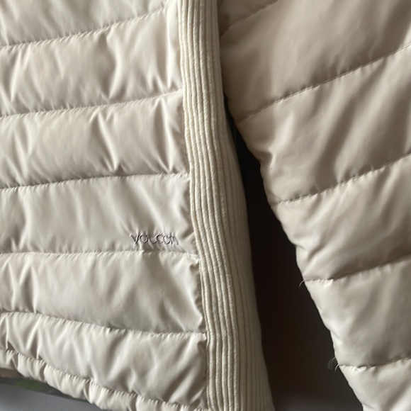 Cream color ski jacket - Picture 8 of 8